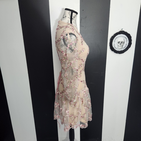 Fairy Corset Dress - Picture 2 of 5